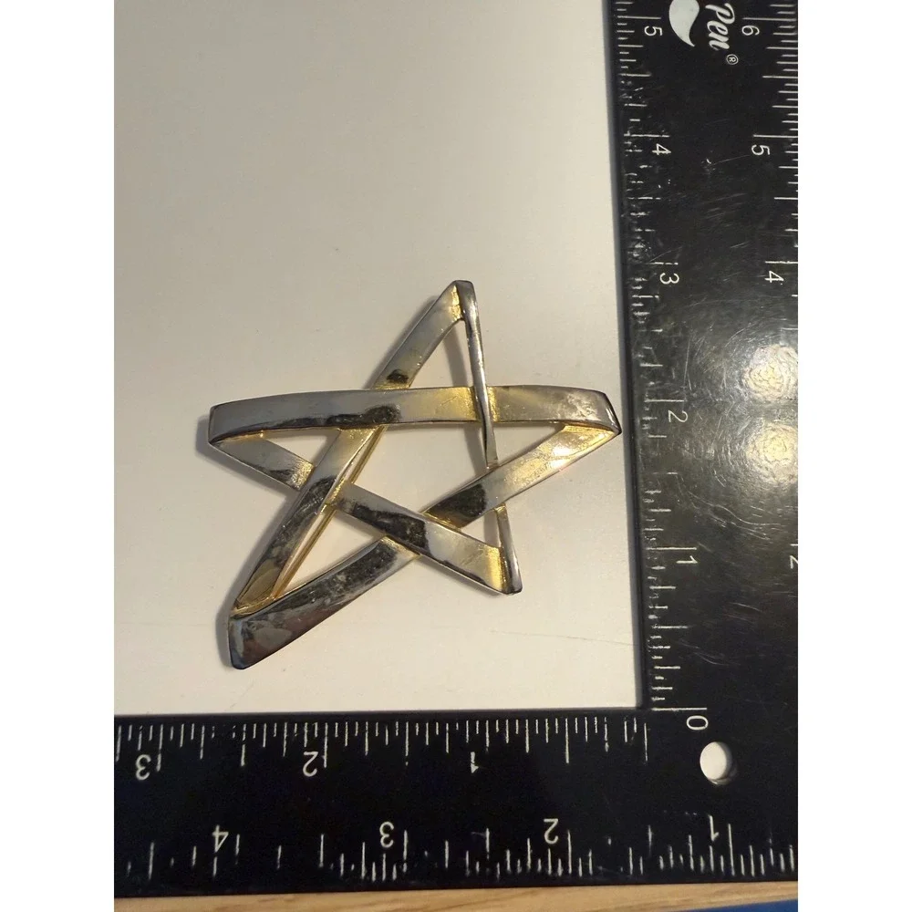 Vintage Two Tone Gold Silver Overlapping Ribbon Star Brooch Large Celestial Pin
